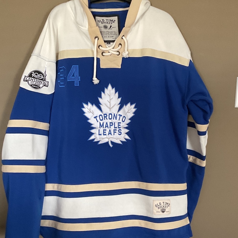 Austin Matthews jersey sweater 100th season centennal classic Toronto hockey